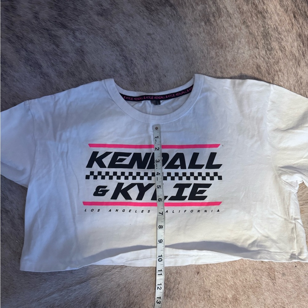 Kendall & Kylie White Graphic Kids Tee